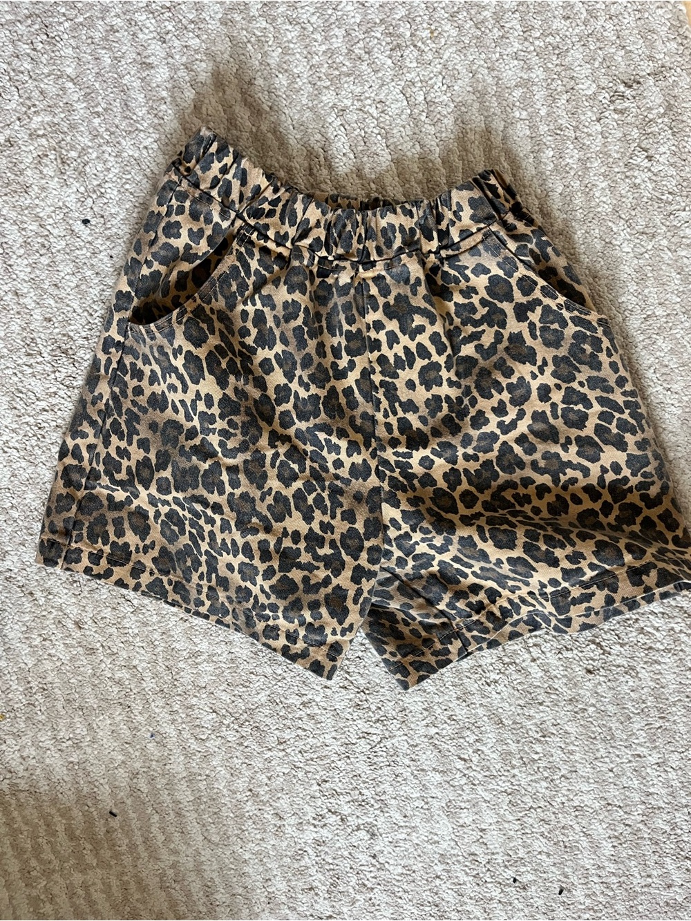 Le Bon Shoppe Leopard Print Women's Shorts